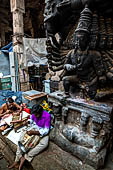 The great Chola temples of Tamil Nadu - the Sri Meenakshi-Sundareshwarar Temple of Madurai. the Pudu-mandapam occupied by brass merchants and tailors  